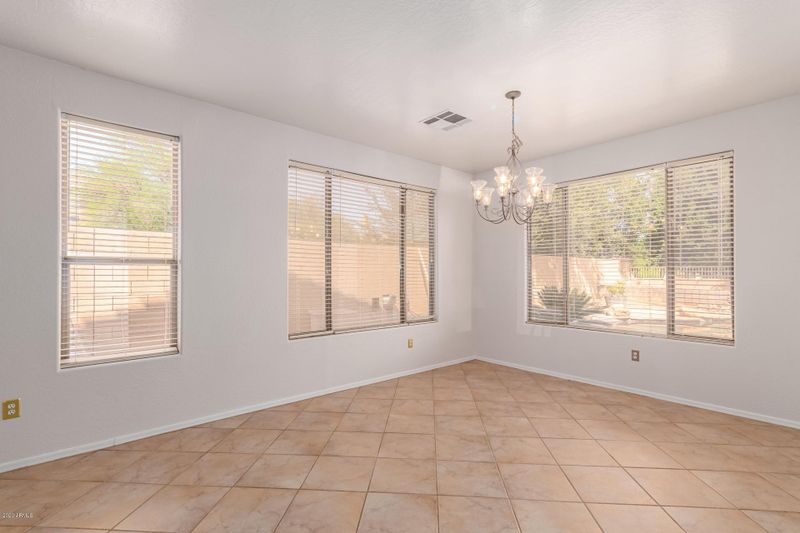 926 E Del Rio St, Gilbert, AZ 85295