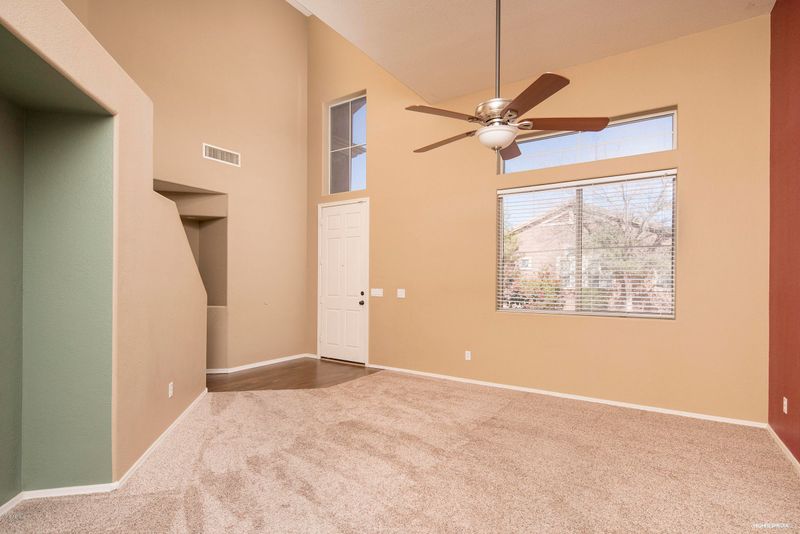 9261 E Lompoc Ave, Mesa, AZ 85209