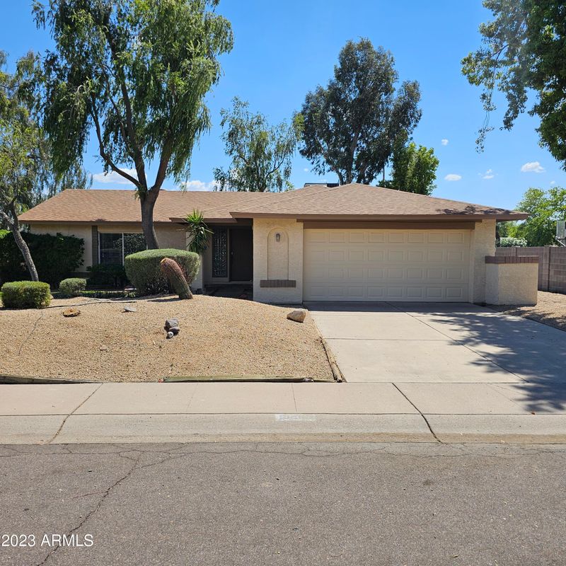 9265 E Kalil Dr, Scottsdale, AZ 85260