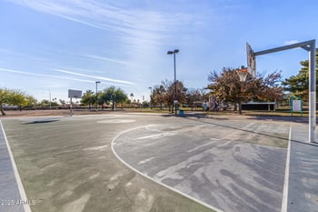 9266 Sutton Dr, Scottsdale, AZ 85260