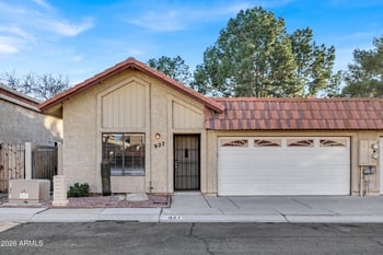 927 Charleston Ave, Phoenix, AZ 85022