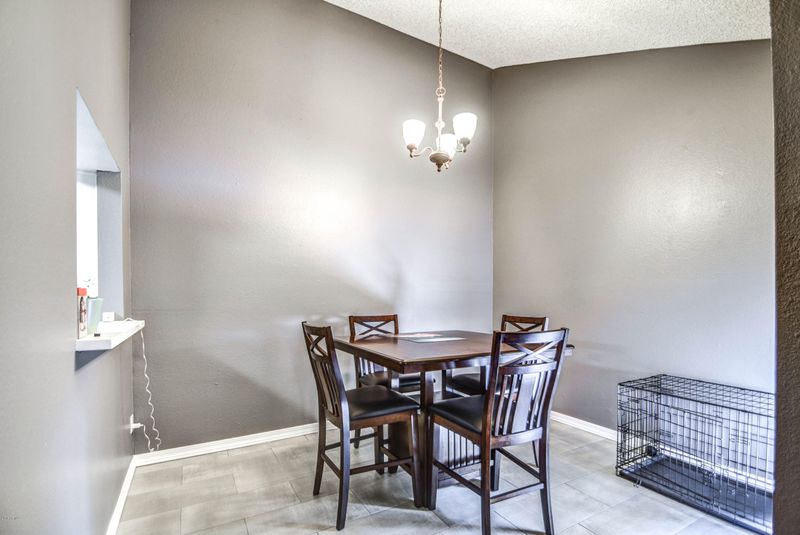 927 S Casitas Dr #D, Tempe, AZ 85281