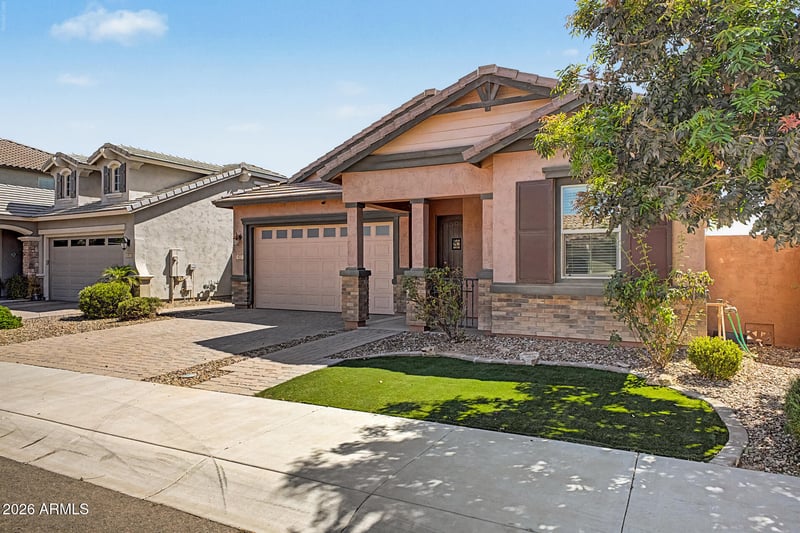 927 S Soho Ln, Chandler, AZ 85225