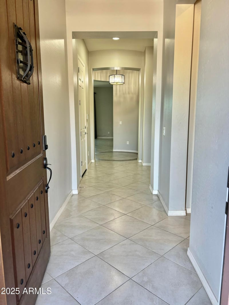 927 Soho Ln, Chandler, AZ 85225