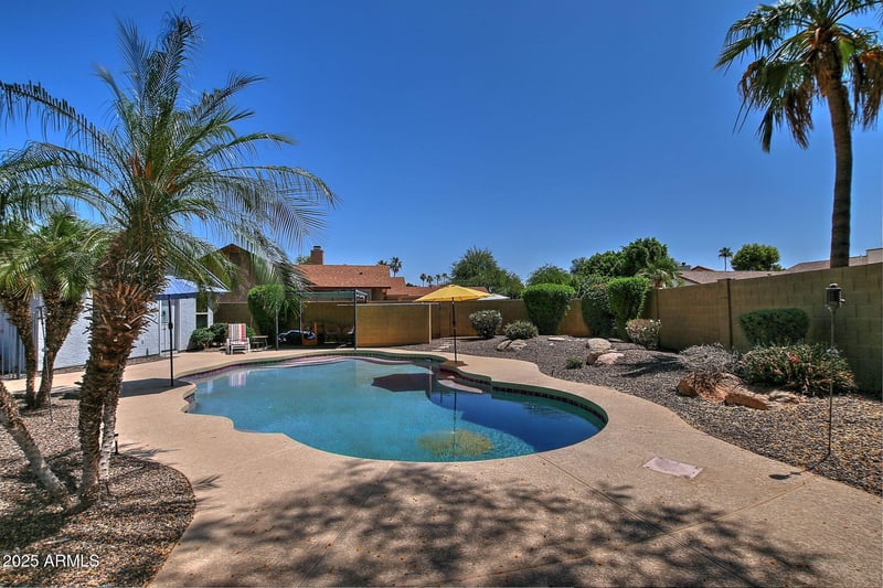 927 Somerset Cir, Mesa, AZ 85205