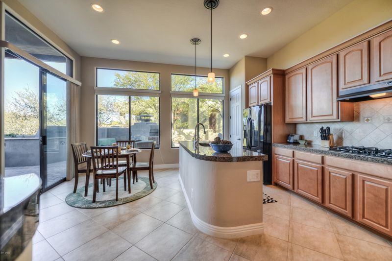 9270 E Thompson Peak Pw #362, Scottsdale, AZ 85255
