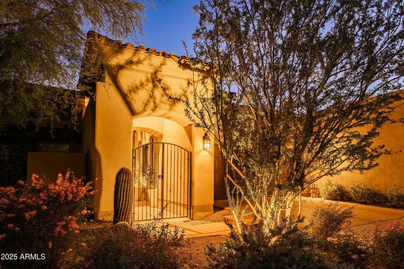 9270 Thompson Peak Pw #354, Scottsdale, AZ 85255