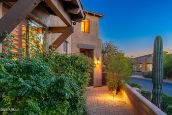 9270 Thompson Peak Pw #367, Scottsdale, AZ 85255