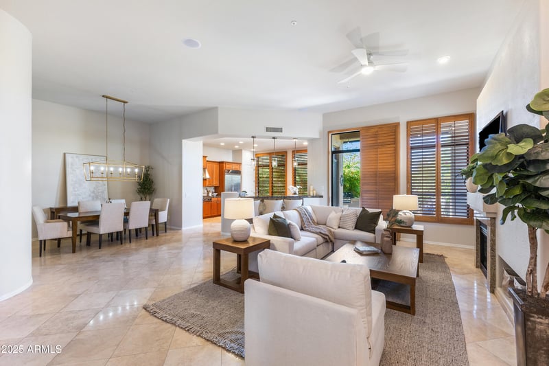 9270 Thompson Peak Pw #367, Scottsdale, AZ 85255