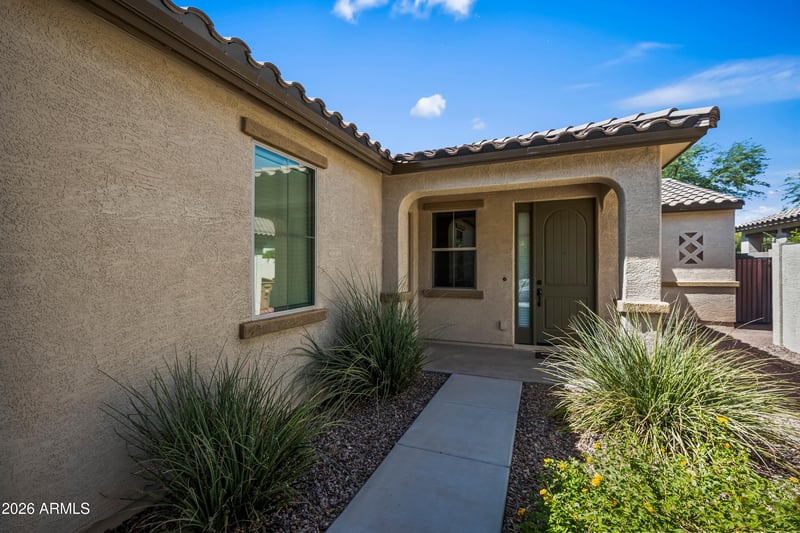 9272 W Wood Dr, Peoria, AZ 85381