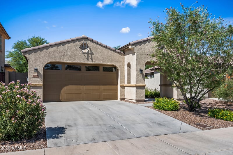 9272 W Wood Dr, Peoria, AZ 85381