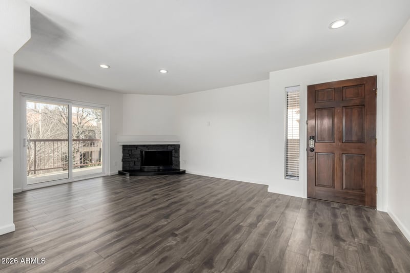 9275 Mission Ln #207, Scottsdale, AZ 85258