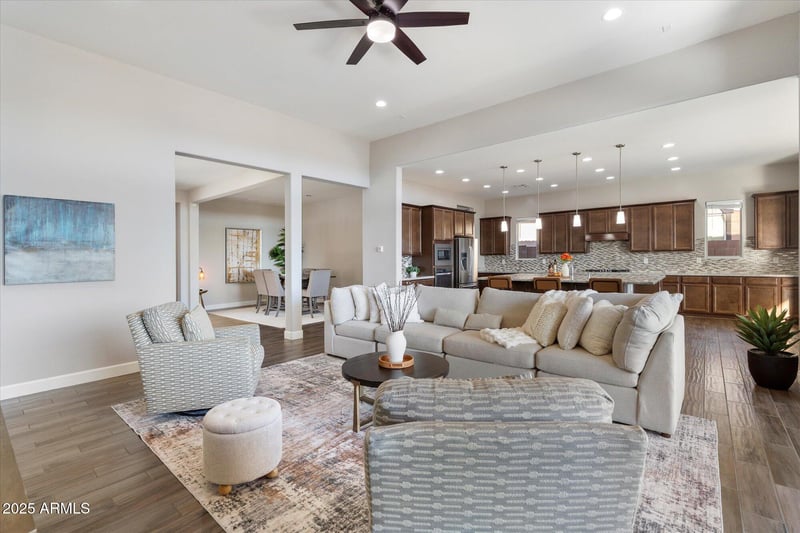 9275 Plum Rd, Peoria, AZ 85383
