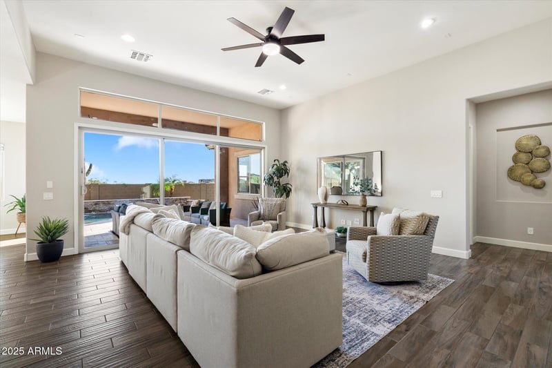 9275 Plum Rd, Peoria, AZ 85383