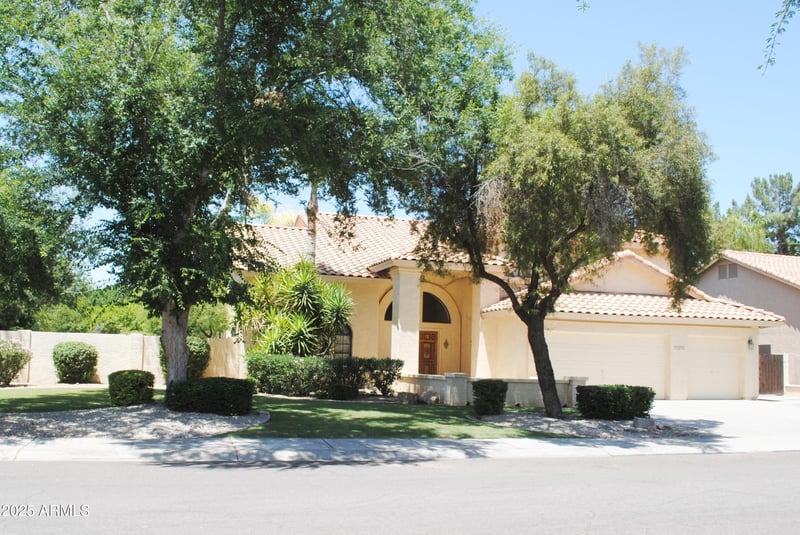 9276 S Myrtle Ave, Tempe, AZ 85284