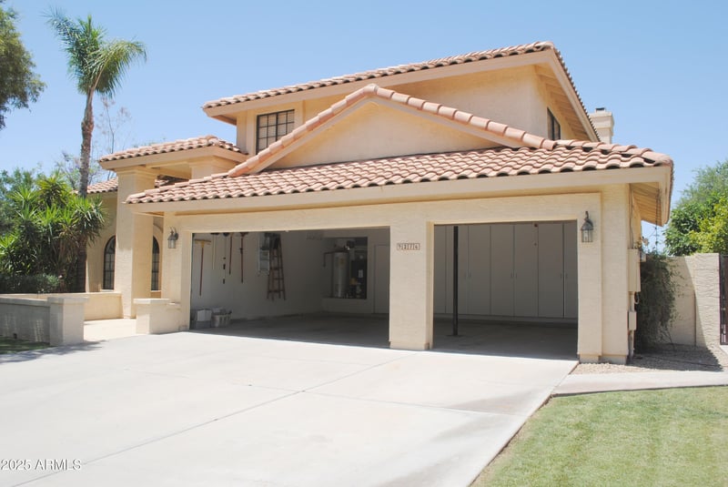 9276 S Myrtle Ave, Tempe, AZ 85284