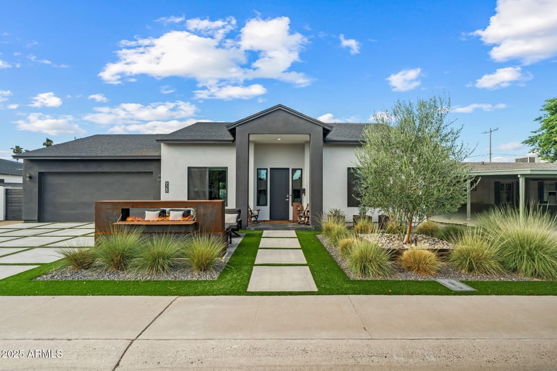 928 Berridge Ln, Phoenix, AZ 85014