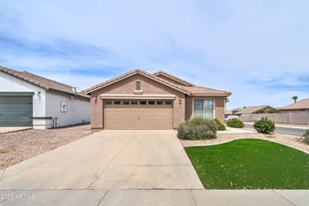 928 Desert Hills Dr, San Tan Valley, AZ 85143