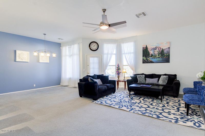 928 E Beautiful Ln, Phoenix, AZ 85042