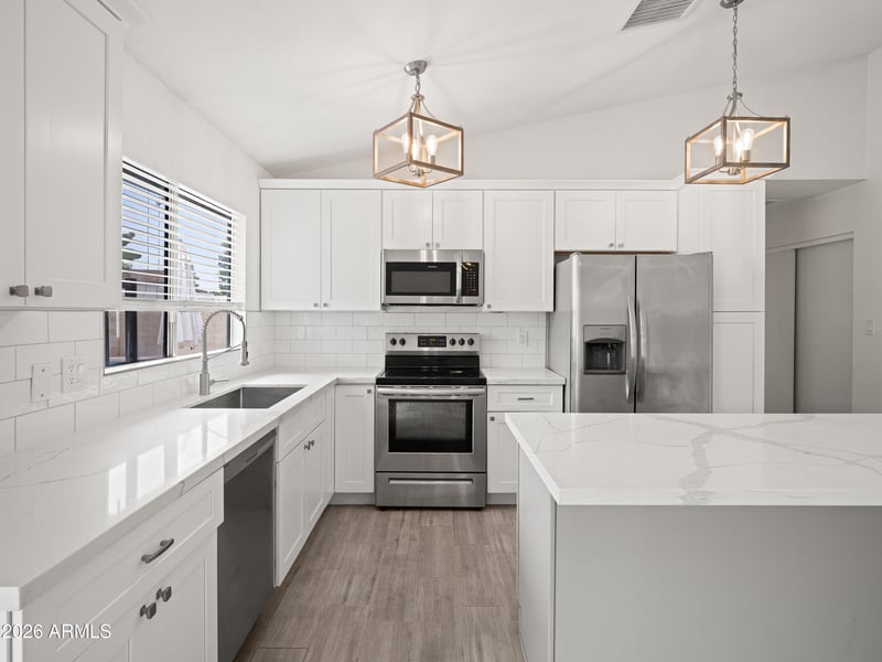 928 Hope St, Mesa, AZ 85203