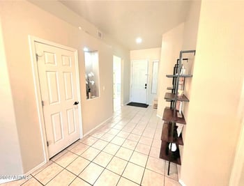 928 Juniper Ave, Gilbert, AZ 85233