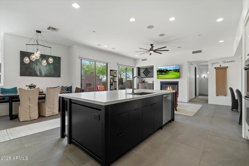 9280 Thompson Peak Pw #39, Scottsdale, AZ 85255