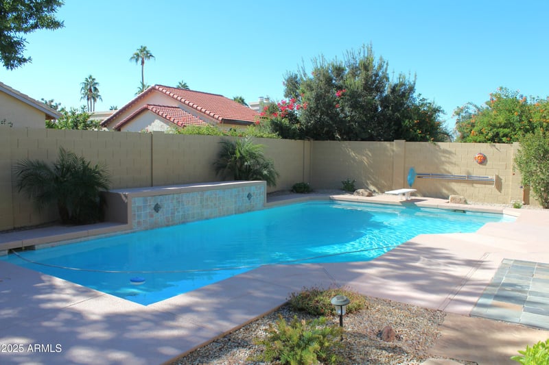 929 Derby Dr, Tempe, AZ 85284