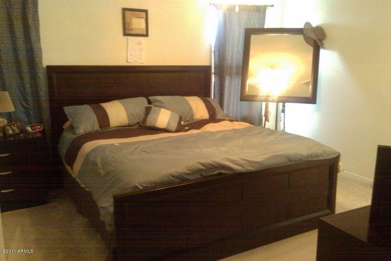 929 E Leslie Ave, San Tan Valley, AZ 85140