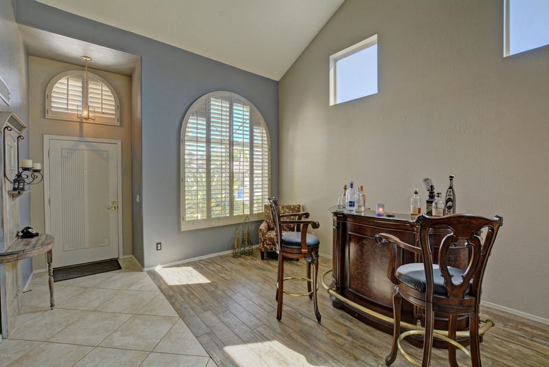 929 E Tonopah Dr, Phoenix, AZ 85024