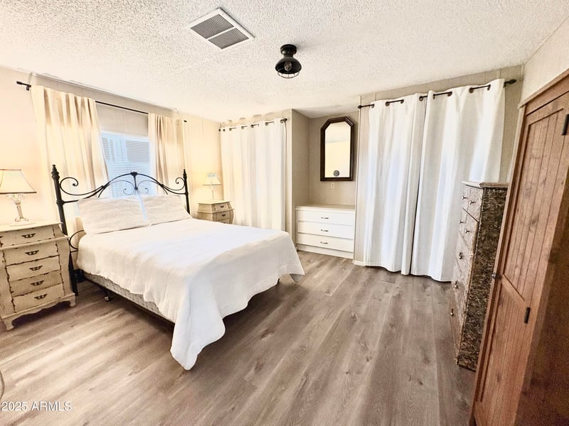 929 N Delaware Dr #25, Apache Junction, AZ 85120