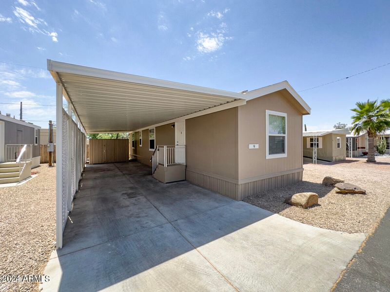 929 N Delaware Dr #9, Apache Junction, AZ 85120