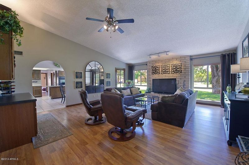 929 S 41st St, Mesa, AZ 85206