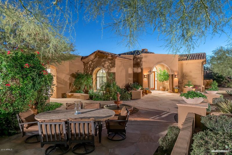 9290 E Thompson Peak Pw #120, Scottsdale, AZ 85255