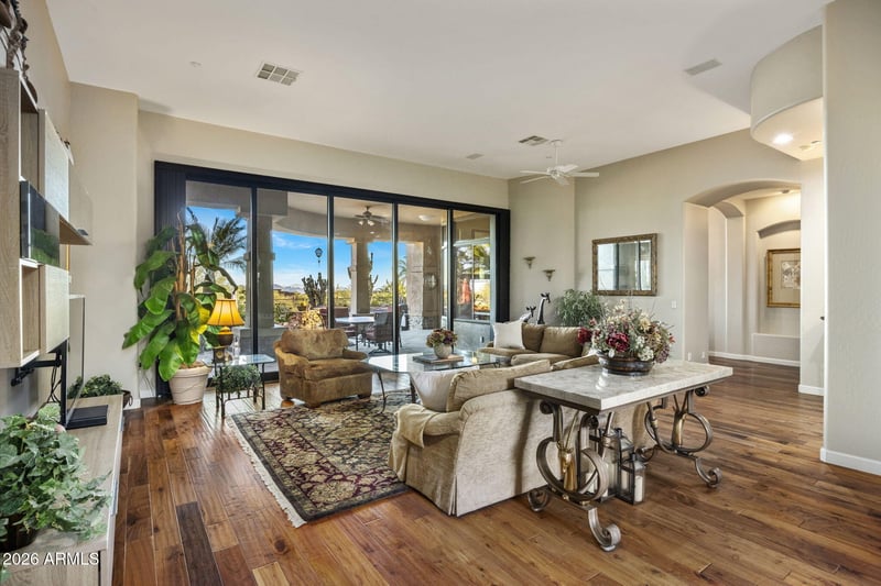 9290 Thompson Peak Pw #247, Scottsdale, AZ 85255