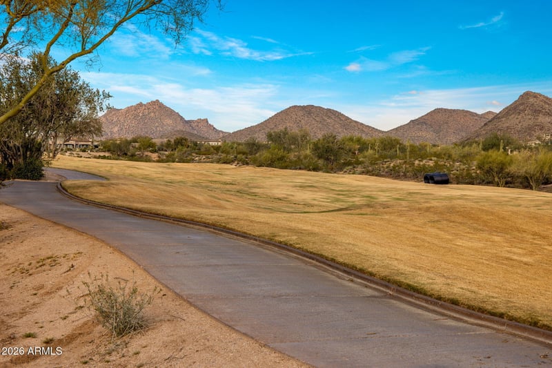 9290 Thompson Peak Pw #401, Scottsdale, AZ 85255