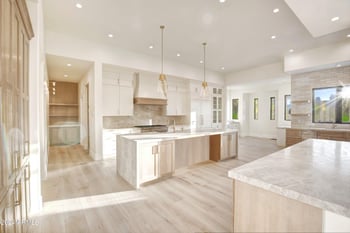 9290 E Thompson Peak Pw #415, Scottsdale, AZ 85255