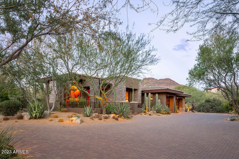 9290 E Thompson Peak Pw #495, Scottsdale, AZ 85255