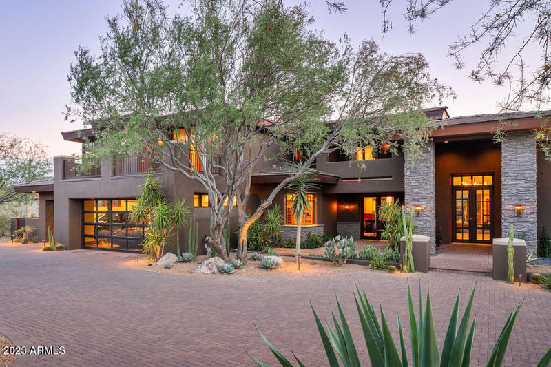 9290 E Thompson Peak Pw #495, Scottsdale, AZ 85255