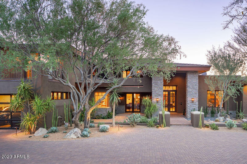 9290 E Thompson Peak Pw #495, Scottsdale, AZ 85255