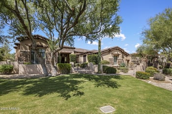 9290 Thompson Peak Pw #110, Scottsdale, AZ 85255