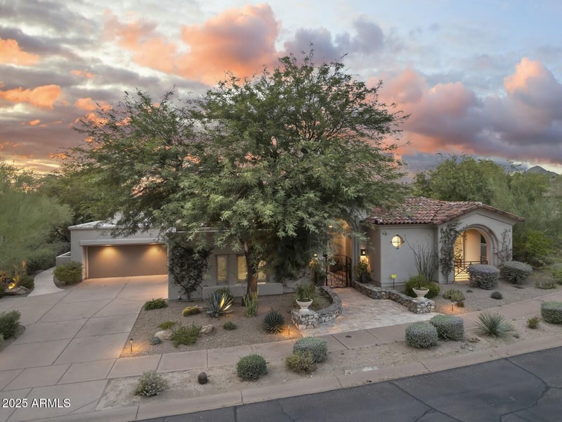 9290 Thompson Peak Pw #142, Scottsdale, AZ 85255