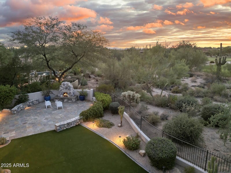 9290 Thompson Peak Pw #142, Scottsdale, AZ 85255