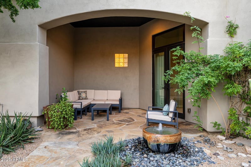 9290 Thompson Peak Pw #231, Scottsdale, AZ 85255