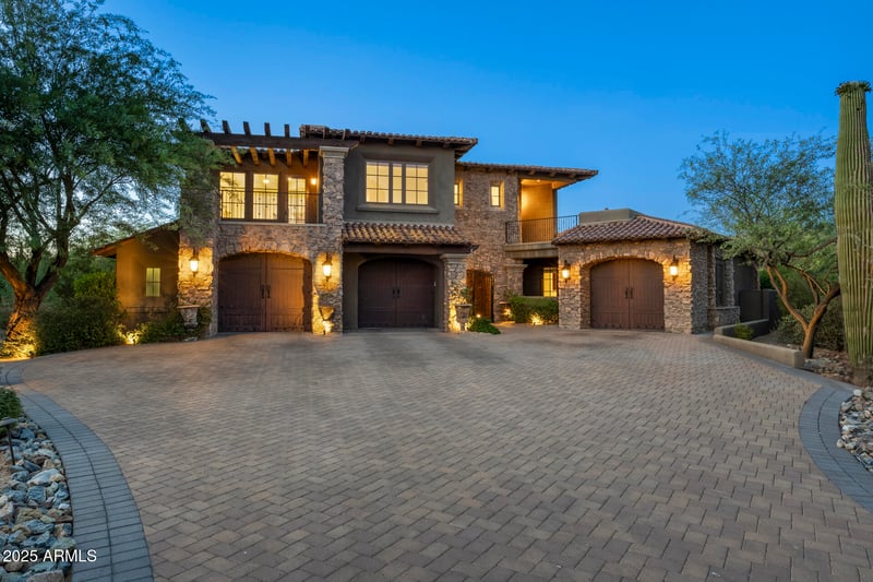 9290 Thompson Peak Pw #470, Scottsdale, AZ 85255