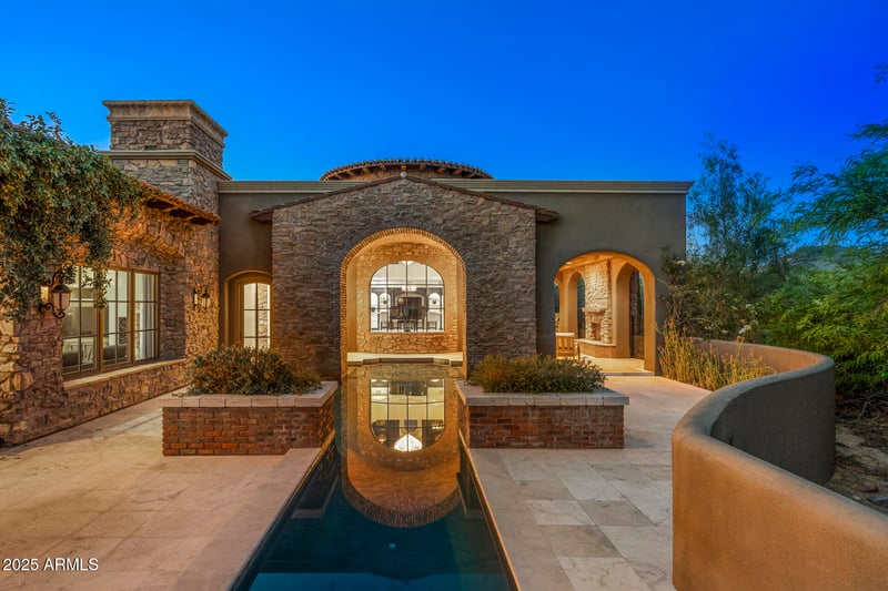 9290 Thompson Peak Pw #470, Scottsdale, AZ 85255