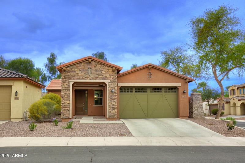 9295 Wood Dr, Peoria, AZ 85381
