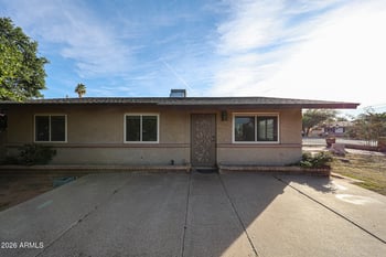 93 95th St, Chandler, AZ 85224
