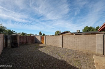 93 95th St, Chandler, AZ 85224