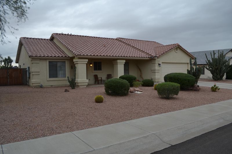 93 E 14th Ave, Apache Junction, AZ 85119