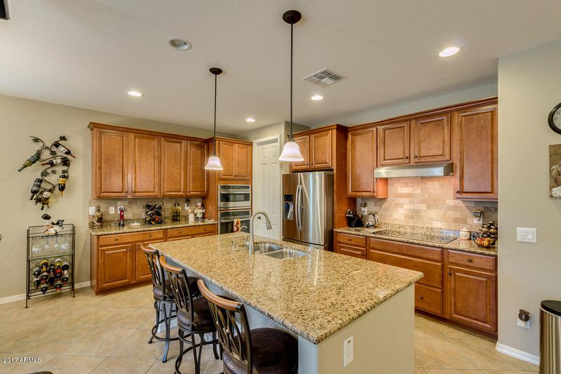 93 E Prescott Dr, Chandler, AZ 85249